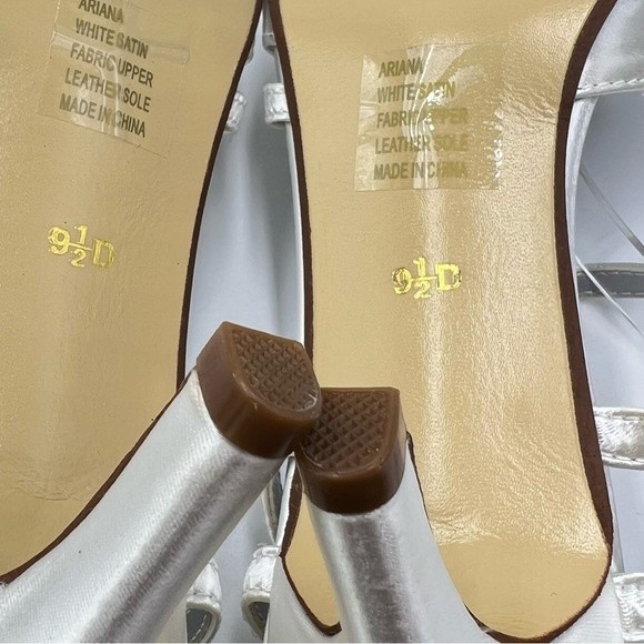 9.5W 9.5 WIDE Dyeables Women's Ariana White Satin Rhinestone Jeweled Heels Pumps - Picture 12 of 15